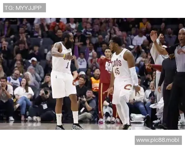 阿伦补篮超时惜败雄鹿，骑士残阵顽强拼搏难责怪将帅，伤病名单揭示困境与希望